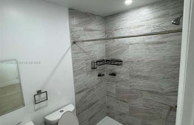 6304 Buchanan St photos photos