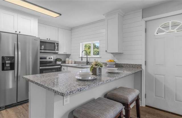 2802 Magnolia Street photos photos