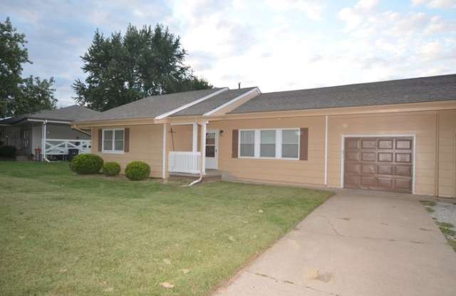417 Indian Trail Gallery 2