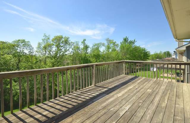 Platte City 2 Bedroom, 2 Bath Duplex with 2 car garage photos photos