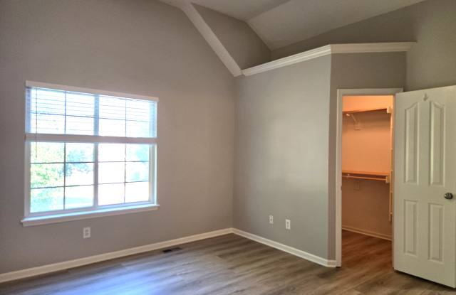 15840 S Bradley Dr Gallery 2