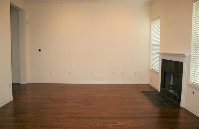 1205 Lake Vista Lane Gallery 4