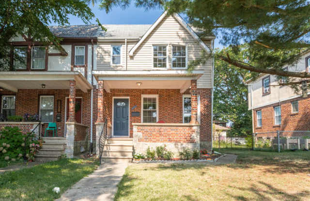 Charming 3BD/1.5BA Townhome in Moravia, MD! Gallery 1