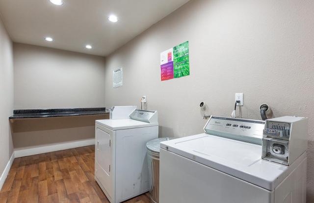 Elan Pacific Lofts Gallery 3