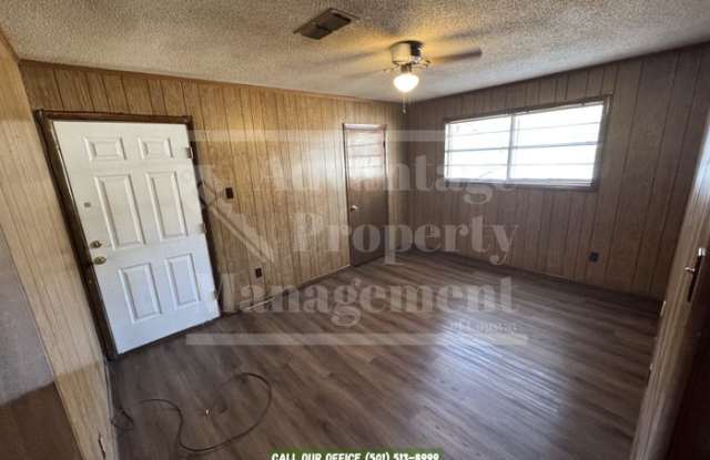 607 5th Avenue - 607 5th Avenue, Conway, AR 72032