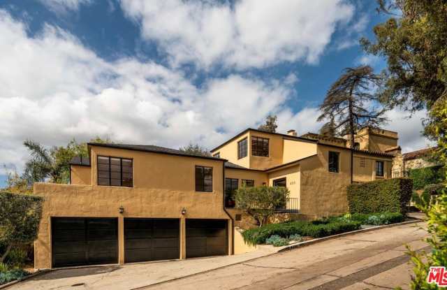 4310 CEDARHURST Circle - 4310 Cedarhurst Circle, Los Angeles, CA 90027