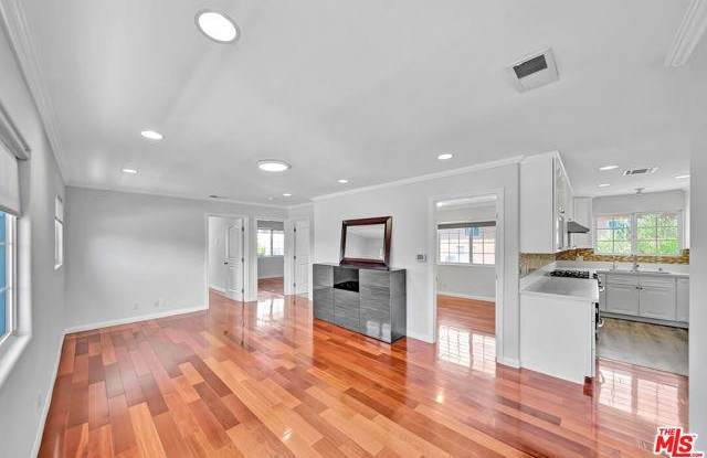 3242 Hutchison Avenue - 3242 Hutchison Avenue, Los Angeles, CA 90034 3242 Hutchison Avenue - 3242 Hutchison Avenue, Los Angeles, CA 90034
