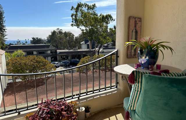 1220 Coast Village Road Gallery 3