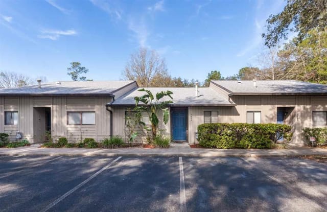 3424 NW 37th Avenue photos photos