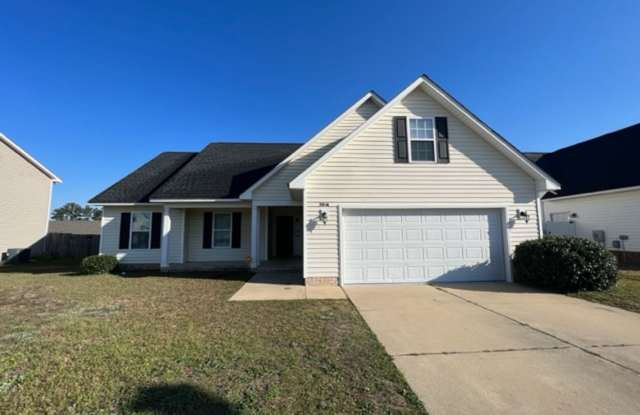 Beautiful 3 Bed Ranch with Fenced Backyard photos photos