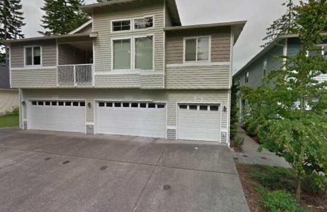 2 Bedroom 2 Bath Condo in Dupont !! Gallery 3