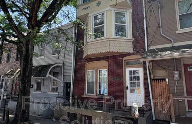 934 Walnut St photos photos