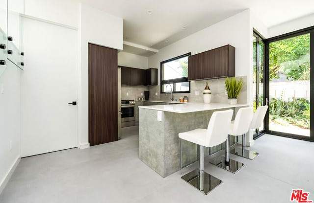 370 North San Vicente Boulevard photos photos