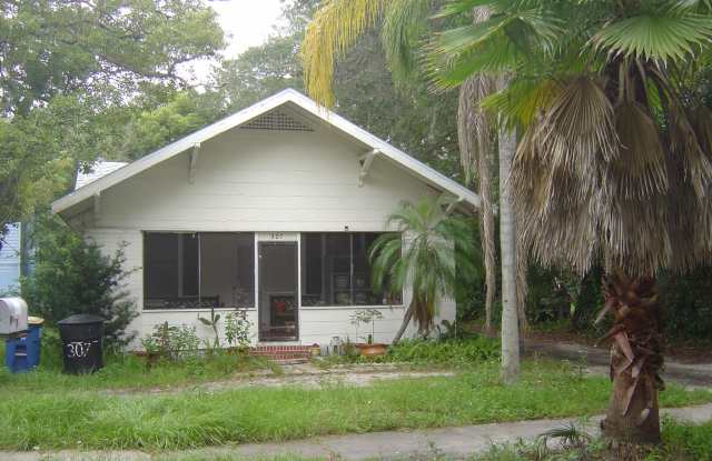 307 Pennsylvania Ave - 307 Pennsylvania Avenue, Clearwater, FL 33755