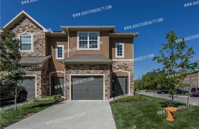 Like New Blue Valley Townhome-Available in JUNE!! photos photos