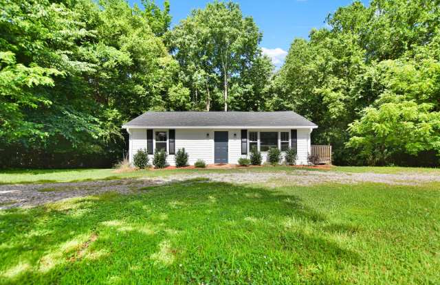 Pet Friendly Two Bedroom! photos photos