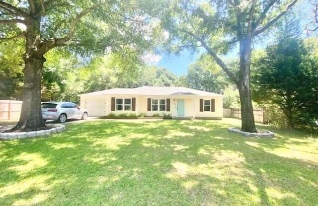5587 Pine Lake Drive Crestview, FL 32539 - 5587 Pine Lake Drive, Okaloosa County, FL 32539