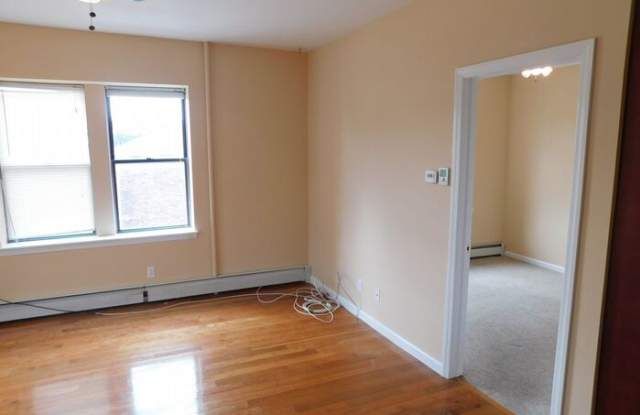 305 Milburn Avenue Gallery 4