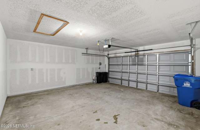 89 LOGRONO Court Gallery 2