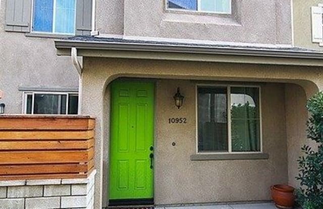 10952 Kittridge Street - 10952 Kittridge Street, Los Angeles, CA 91606