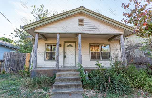 Cozy 2/BR 2/BA One-Level Home with Sunroom Stainless Steel Kitchen photos photos Cozy 2/BR 2/BA One-Level Home with Sunroom Stainless Steel Kitchen photos photos