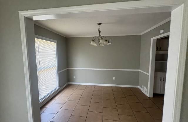 4945 Fernbrook Dr Gallery 4