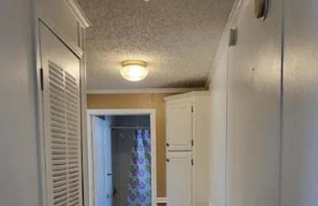 Mobile Home for rent St. Marys Gallery 3