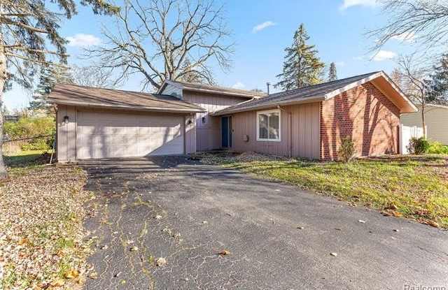 22582 WINFIELD RD photos photos