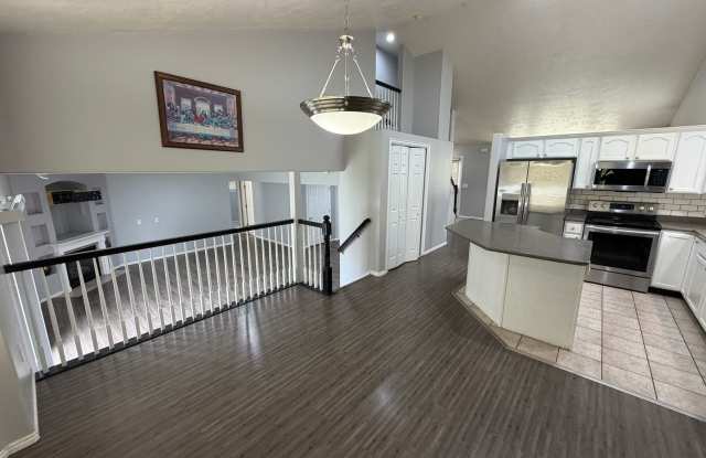 Beautiful 5 bedroom 3 1/2 bath home! Gallery 1