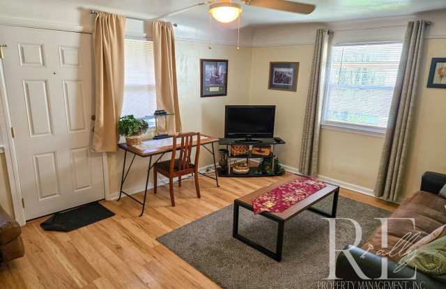 Furnished Cozy 1-Bd Near PSNS photos photos
