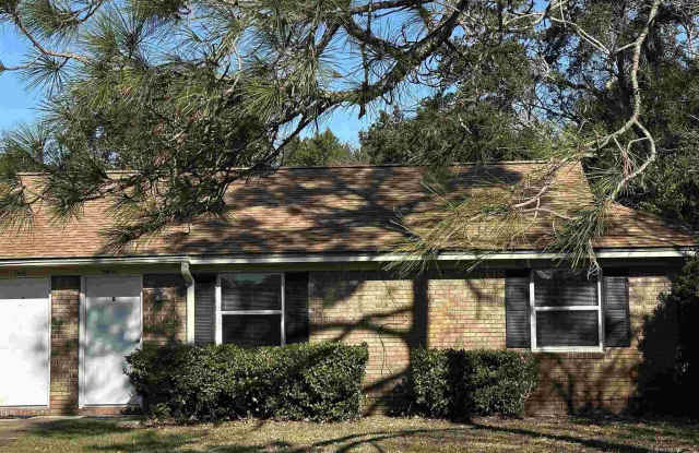 3406 Greenbriar Cir photos photos