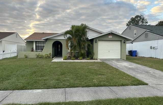 7019 Monterron Lane Gallery 1