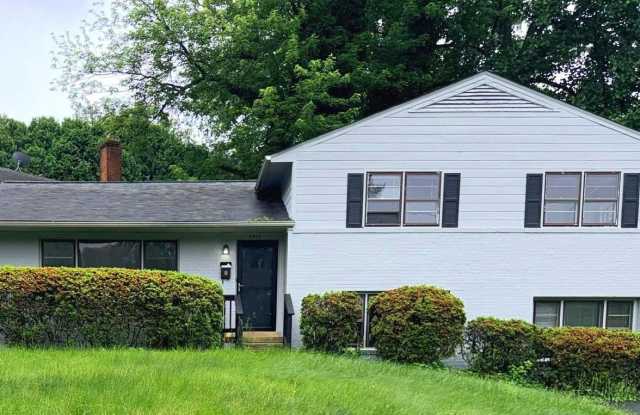 9412 HOLLAND CT photos photos