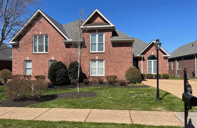 RARE HERMITAGE FIND — 2,378 SQ. FT. VILLA WITH LAWN CARE INCLUDED! Gallery 1