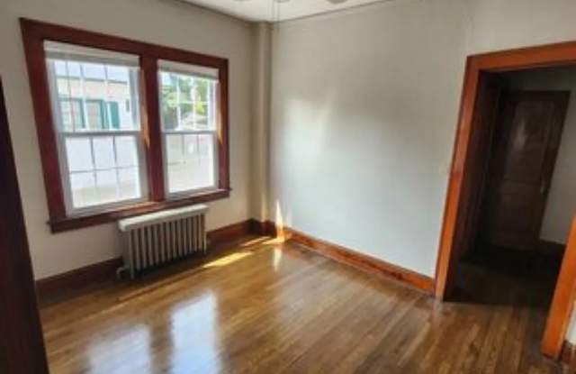 287 Myrtle Ave Apt 1 Gallery 3