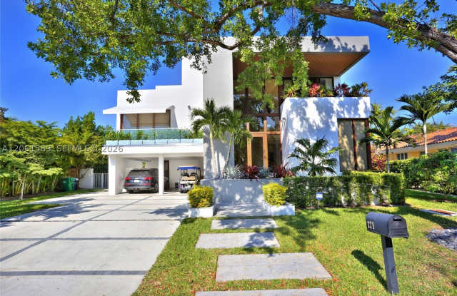 121 Buttonwood Dr Gallery 1