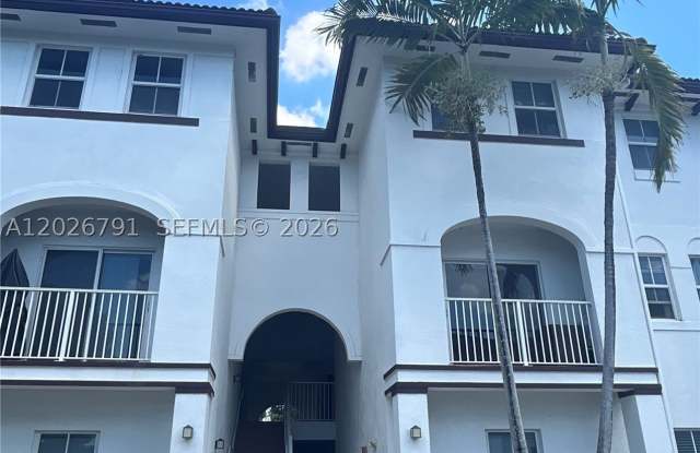 8960 NW 97th Ave photos photos