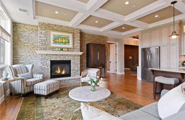 875 Lake Street N photos photos 875 Lake Street N photos photos