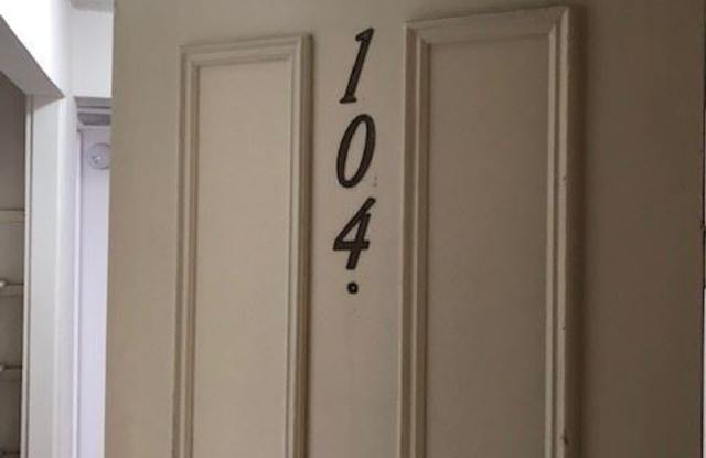 1723 CEDAR AVE #104 Gallery 2