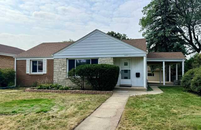5221 Greenwood Street photos photos
