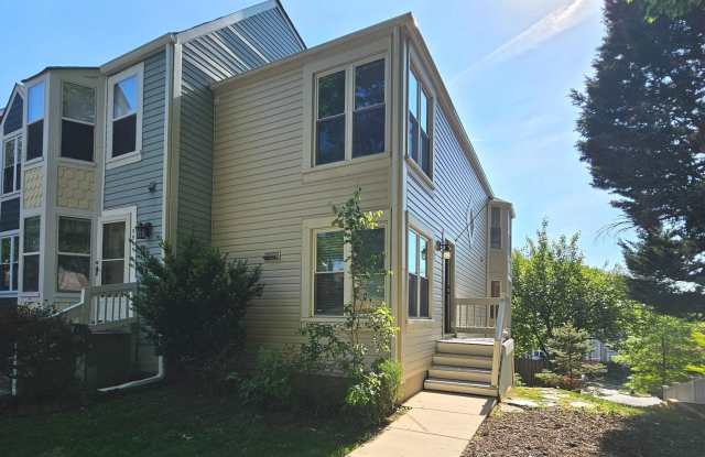 5911 SIR CAMBRIDGE Way photos photos