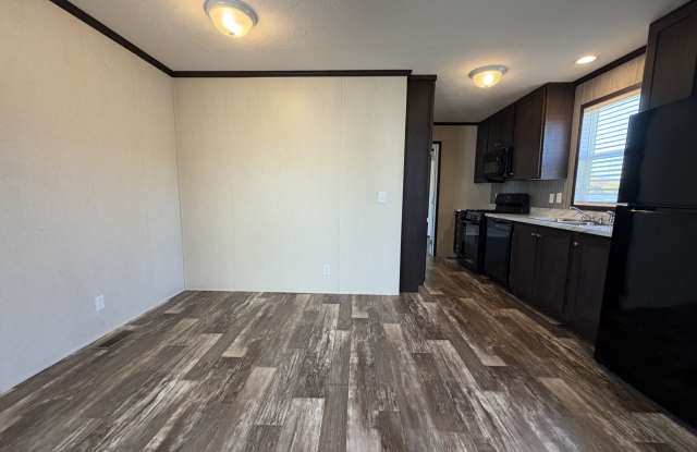 172 Birch Gallery 3