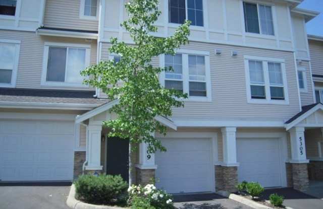 2Bd/2.5Ba Bellevue Townhouse - 5309 164th Avenue Southeast, Bellevue, WA 98006