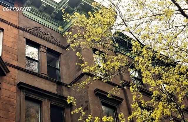 534 West 149th Street Gallery 4