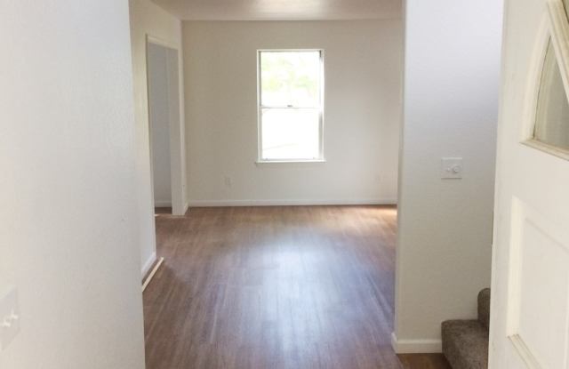 3 Bedroom Single Family Home Close to Downtown Atascadero! photos photos