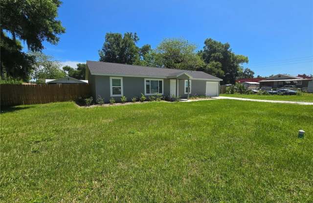 1781 NE 6TH AVENUE - 1781 Northeast 6th Avenue, Ocala, FL 34470