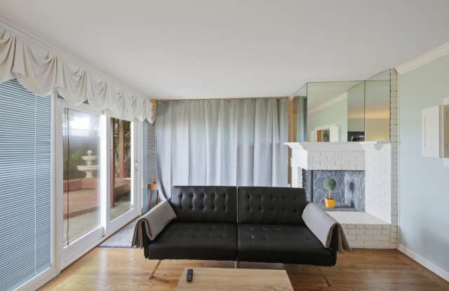 300 Courtland Dr Gallery 2
