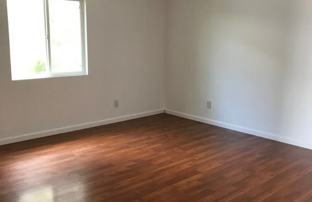 Spacious Dual-Unit Home in Prime Echo Park Location *Close to Dodger Stadium* photos photos