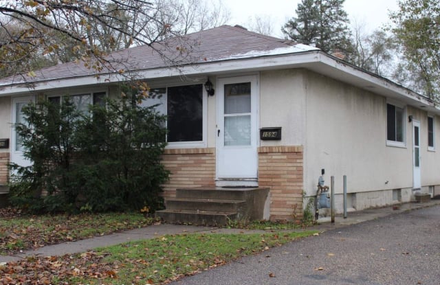 1594 Case Ave - 1594 Case Avenue, St. Paul, MN 55106