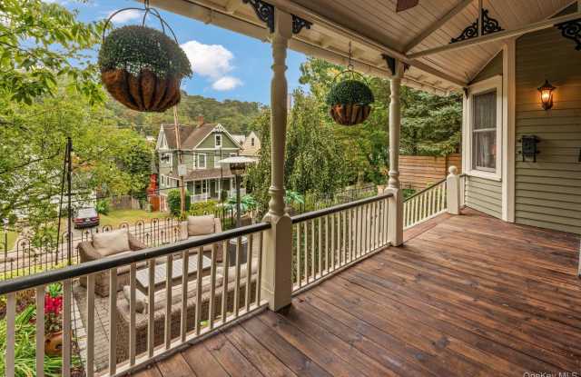 56 Scudder Avenue - 56 Scudder Avenue, Northport, NY 11768